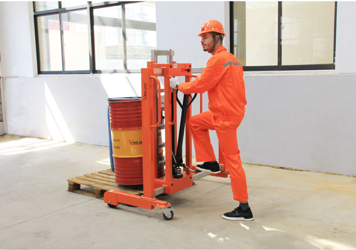 側(cè)移油桶車