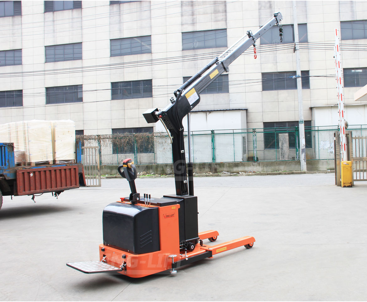 全電動旋轉(zhuǎn)小吊機